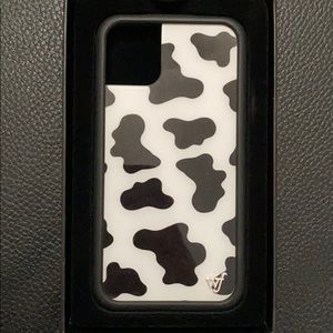 Cow print iphone 11 case